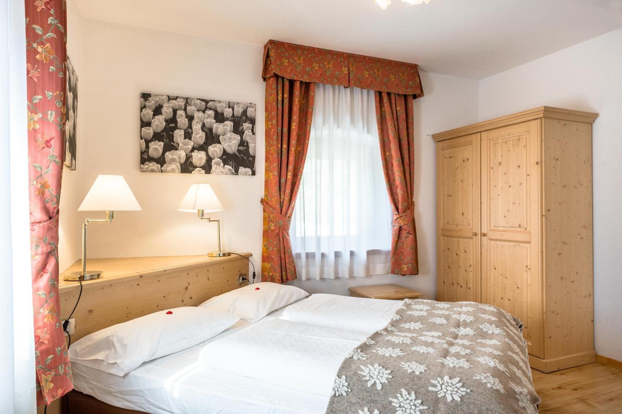 Hotel Pordoi Passo Pordoi Vegetarian Hotel كنازاي الغرفة الصورة